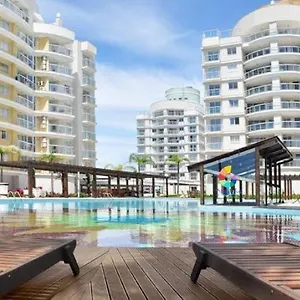 Em Club Apartamento